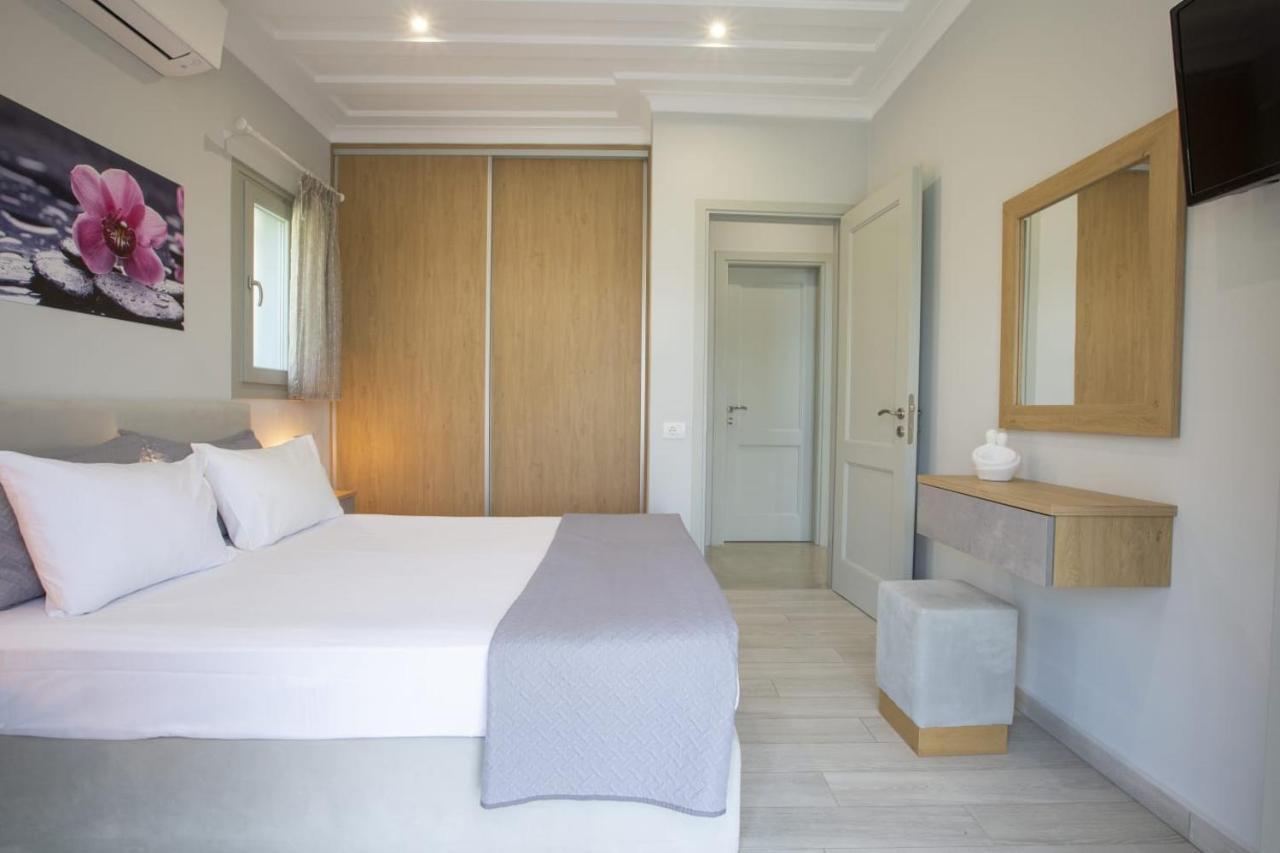 Panoutsis Villa - Sivros Lefkada Bagian luar foto