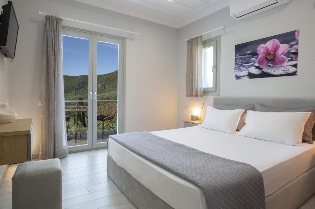 Panoutsis Villa - Sivros Lefkada Bagian luar foto